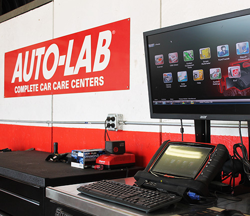 Car Computer ECM Repair / Replacement in Avon | Auto-Lab - services--computer-content-autolab-01